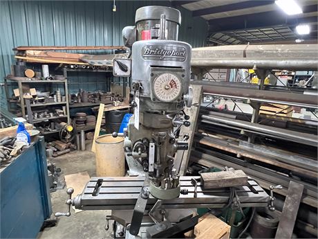 Bridgeport 166987 Manual Milling Machine