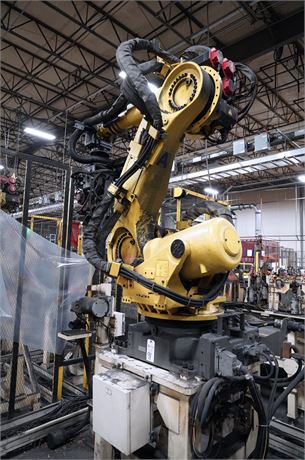 Fanuc Robot R-2000iB/165F w/ Stand(2014)