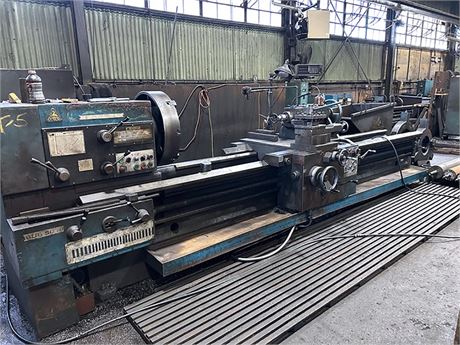 TOS 33"x132" SUS80 Engine Lathe