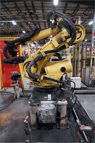 Fanuc Robot R-2000iB/165F w/ Stand (2014)